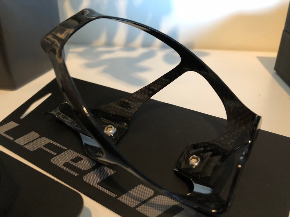 F76E1FAC-5AE1-4B9C-BFF8-91CE6AEE77EE