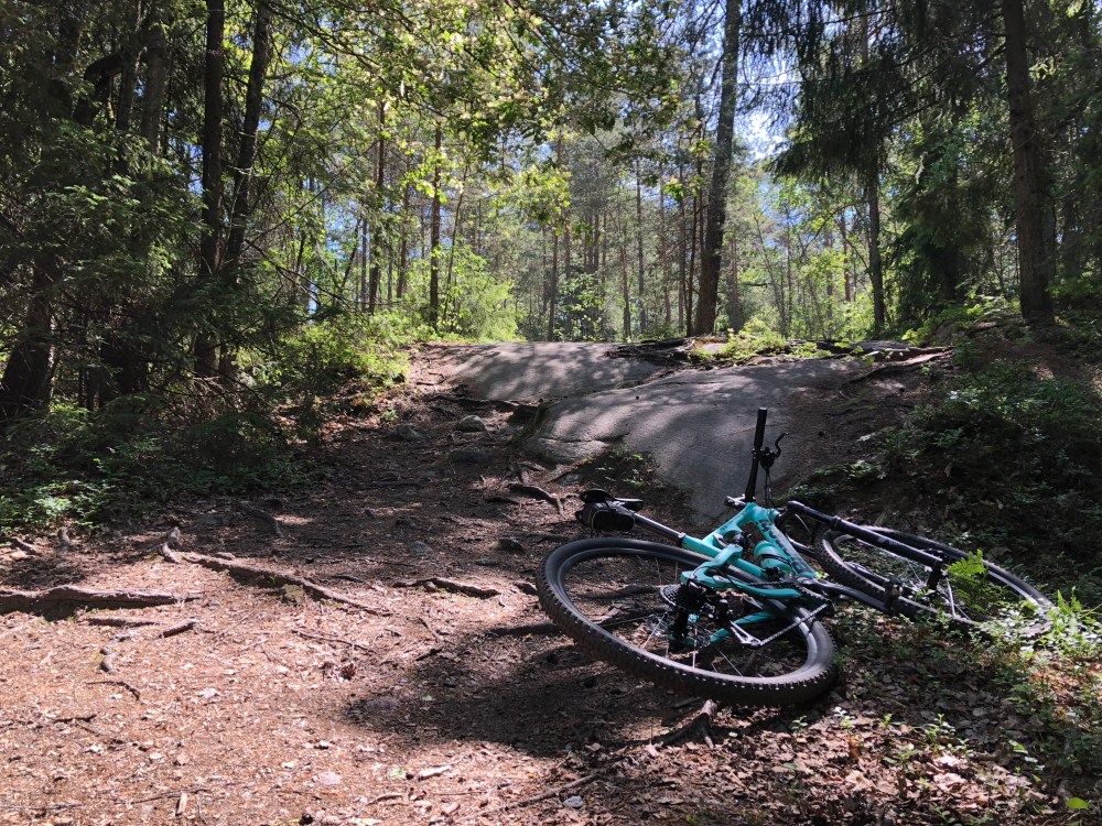 AAA01918-E711-4770-A746-4DB3A64814BA