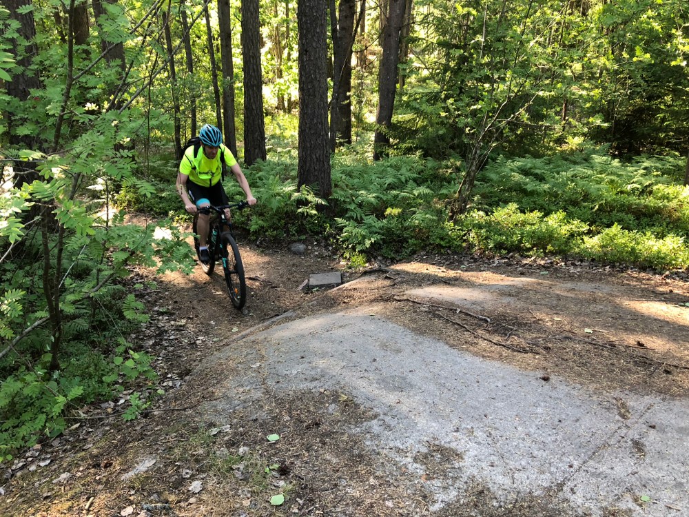 F172943D-D992-4128-9409-9AF8C006E07A