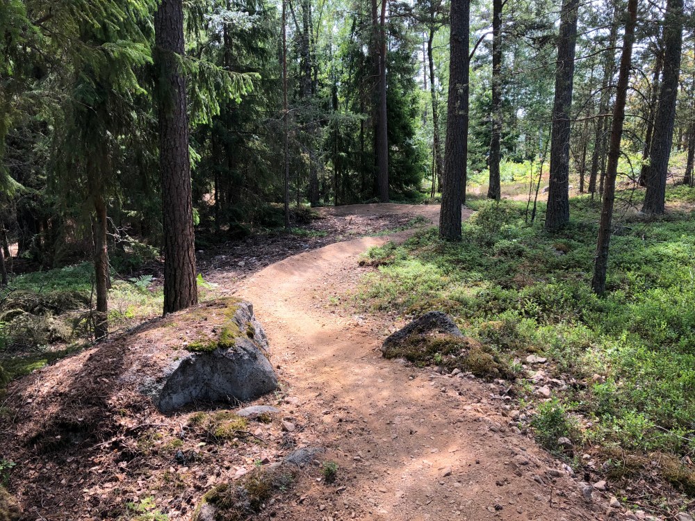 F61AA146-7F82-4903-8534-27202CC885C6