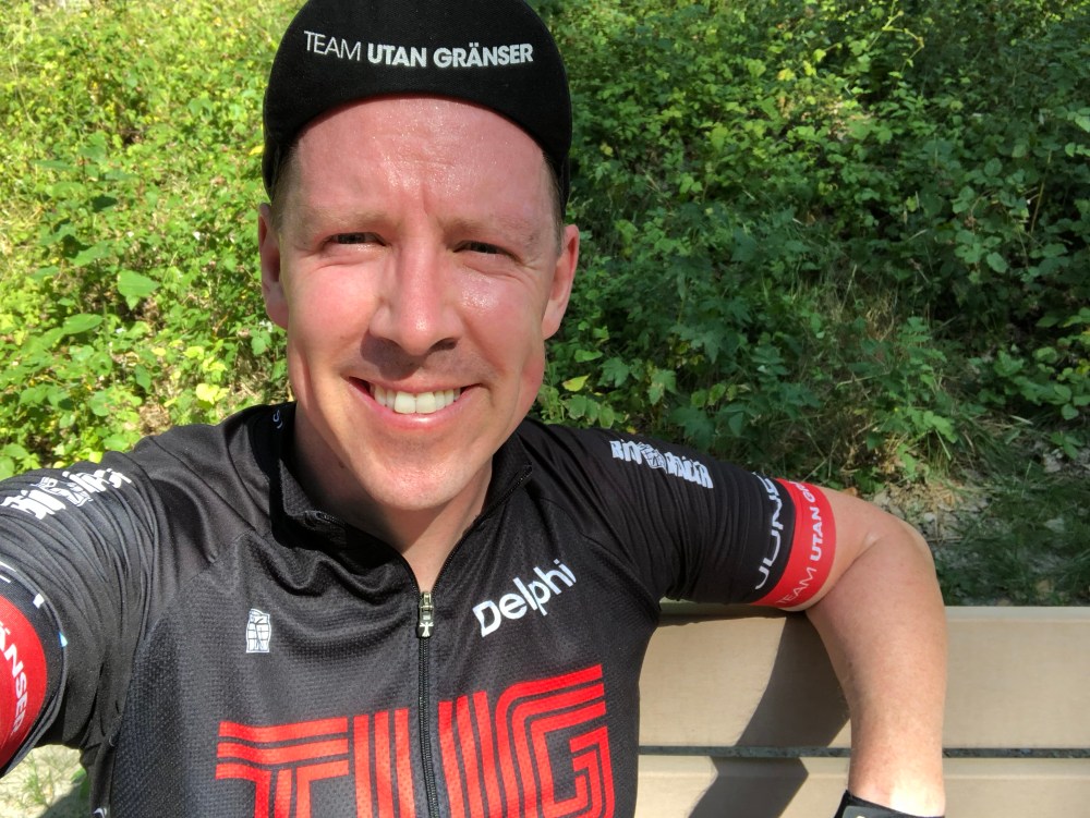 76E27BCE-DBD4-4F4E-B79D-761FFFBEB153